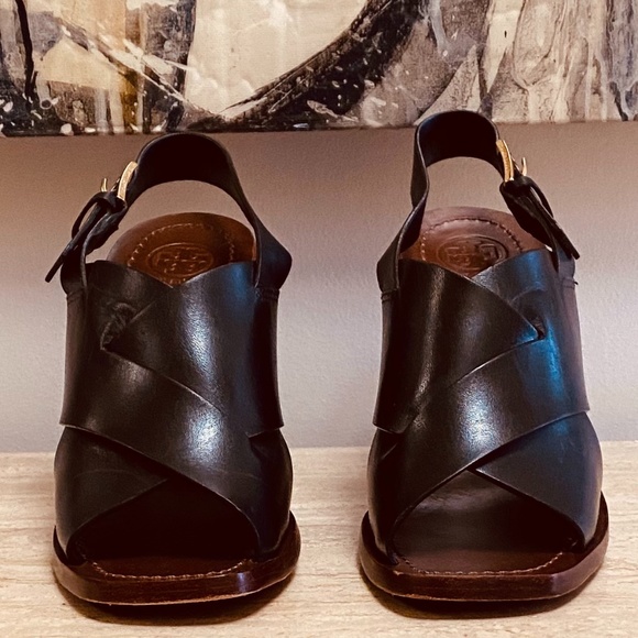 Tory Burch Slingback Heel - Picture 3 of 10